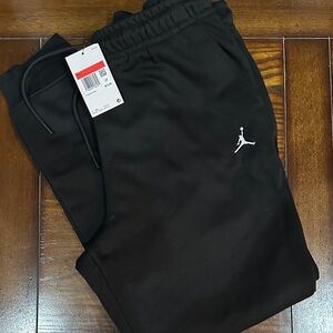 Black Jordan Joggers NWT size large